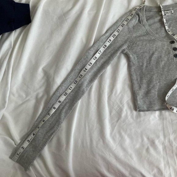 american eagle cropped top - Picture 7 of 7